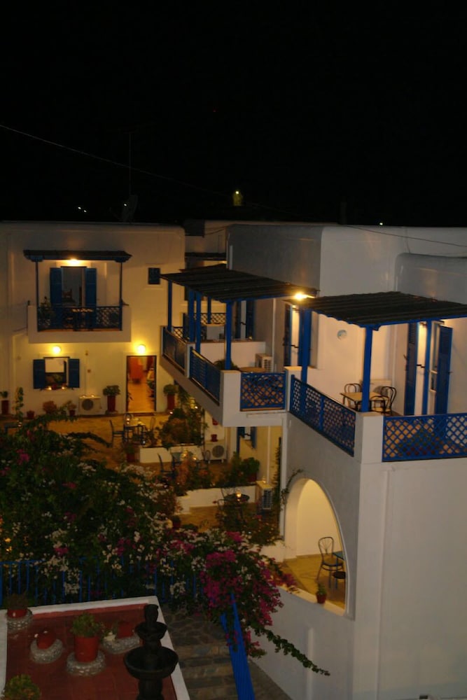 Karabo Hotel