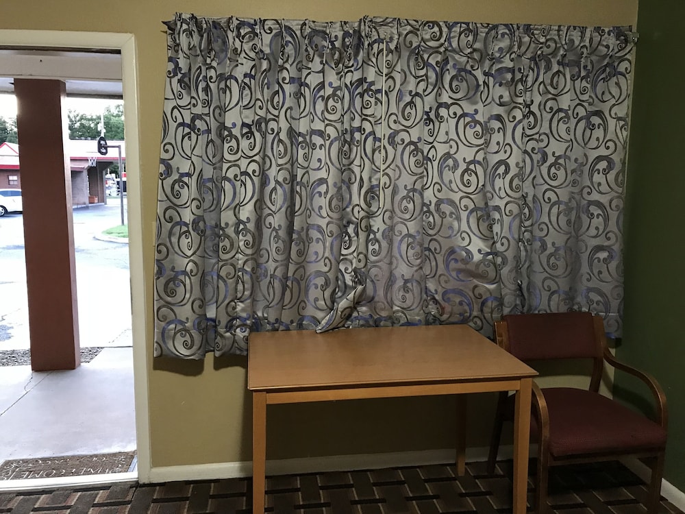 Princess Motel Maryville