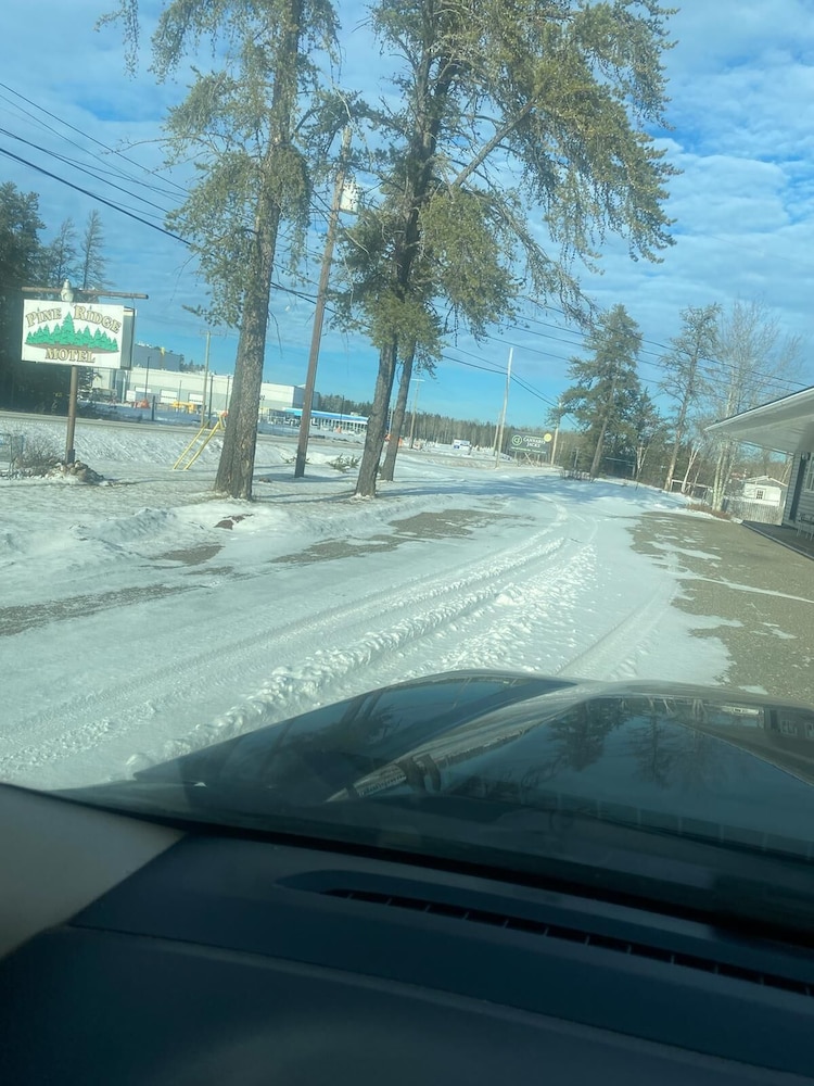 Pine Ridge Motel
