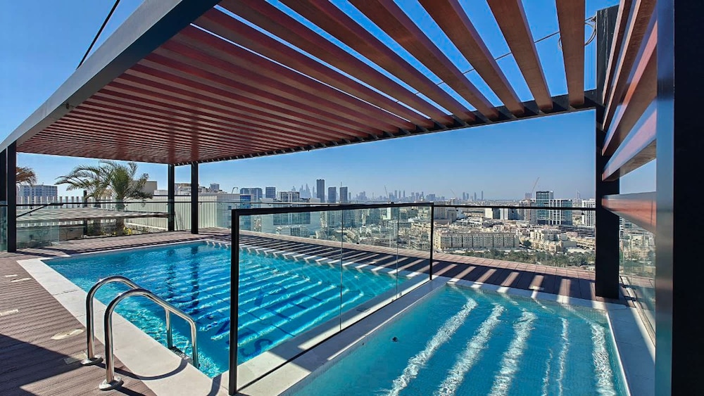 Outstanding Studio in Empire Residence JVC