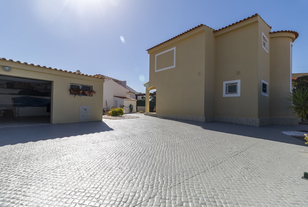Villas2Go2 Canelas