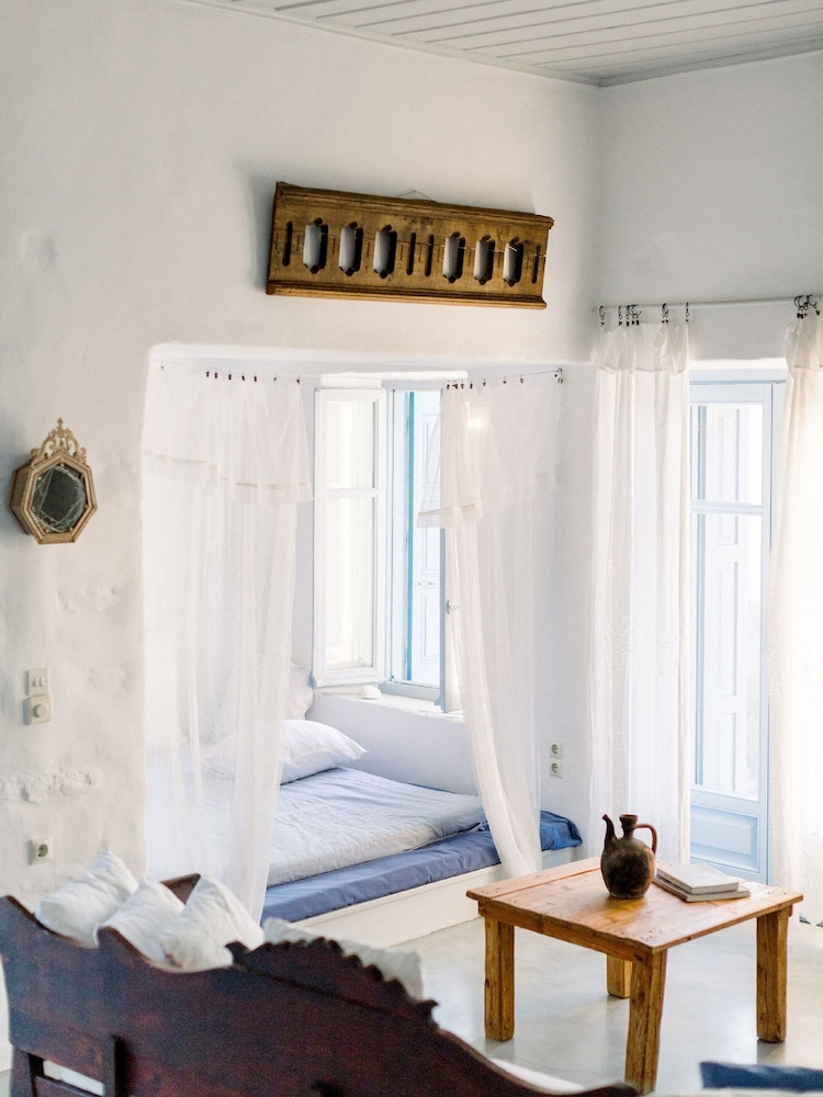 Kea Village Suites & Villas