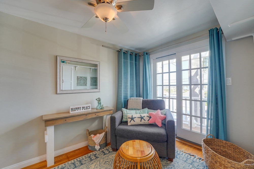Coral Cottage