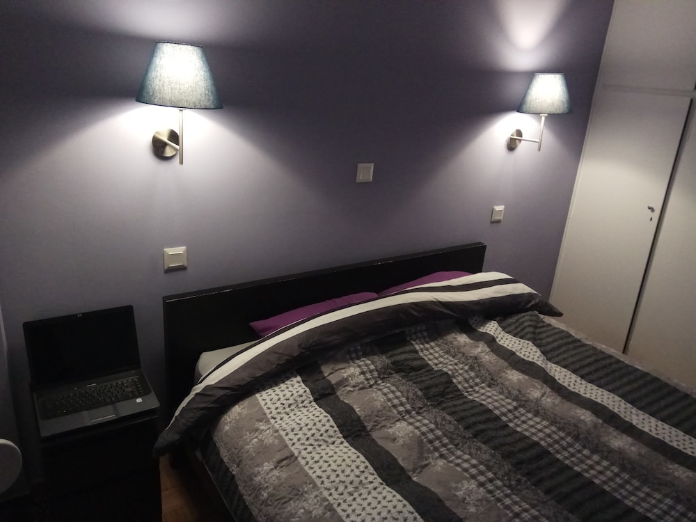 Grandma Vasiliki Rooms To Let