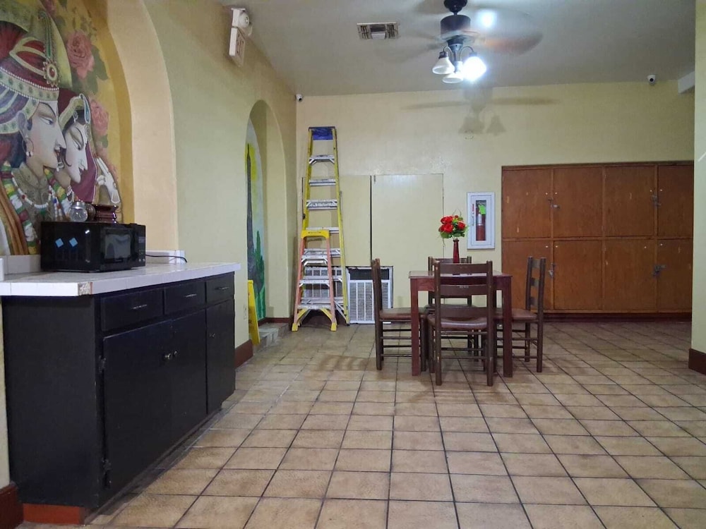 Hotel O Colonial Inn Brownsville Tx
