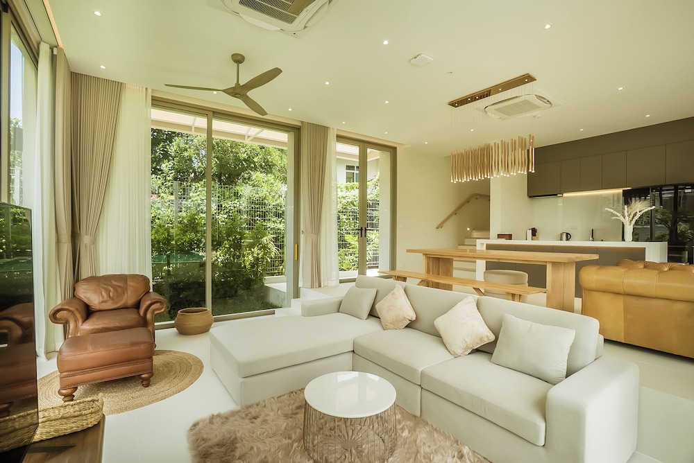 Akal Pool Villa 3BR near Laguna, Bangtao & Beach