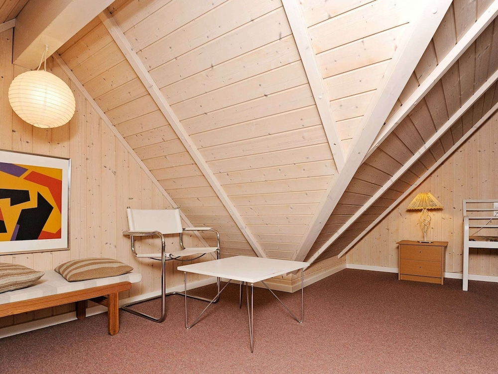 6 Person Holiday Home in Blavand