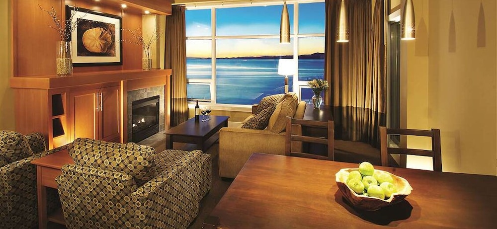 Parksville Vacations - THE Beach Club Resort - Property Image 16