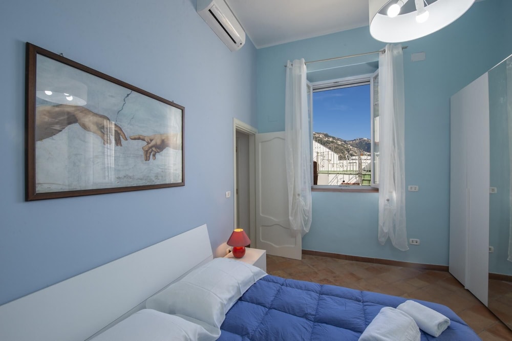 Casa Punta Paradiso - Romantic Seaside Retreat view 3