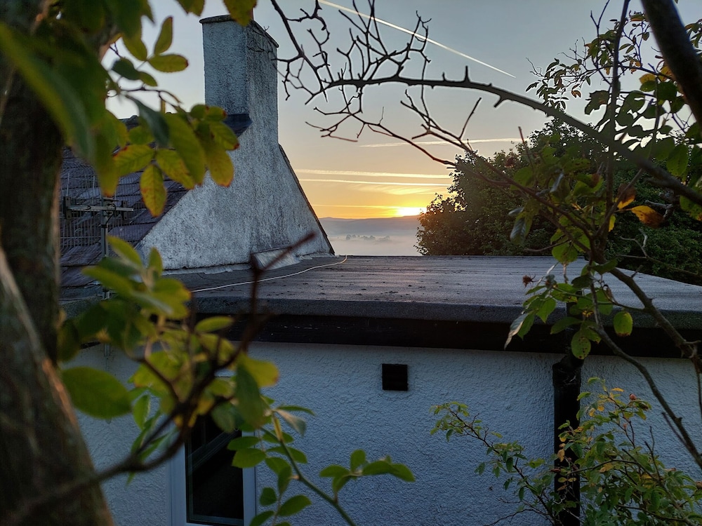 Ty Twmp / Tump Cottage