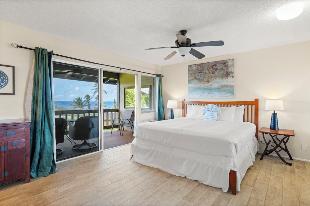 Kaanapali Plantation By Chase N Rainbows