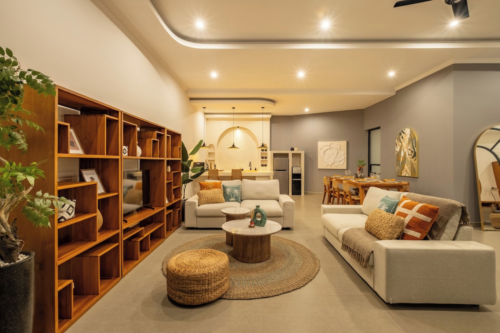 Villa Hamal by DVH Luxe Retreats 2BR
