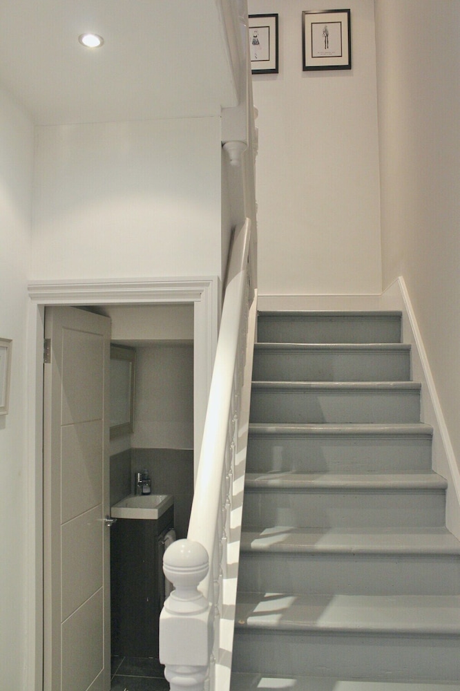 Central Bath House Group Accommodation view 5