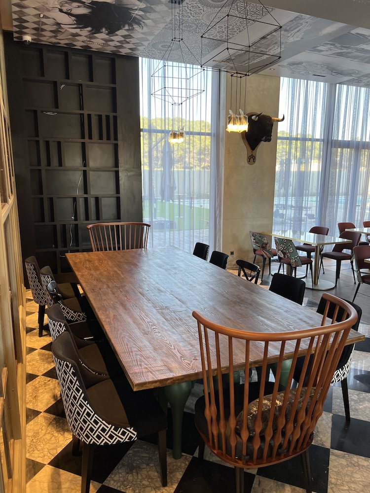 Hotel Occidental Tanger - Image 1