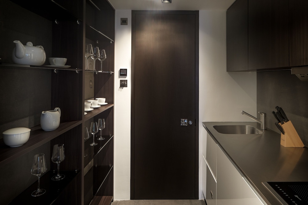 Luxury Suite in Cadogan Square 1