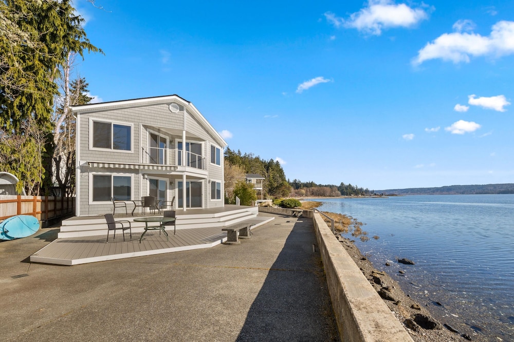 Belfair Beach House in Belfair