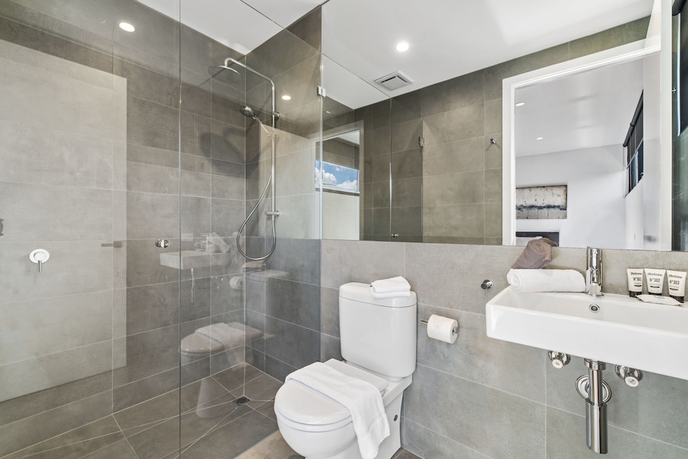 Stylish Studio With Great Amenities Near Beachside