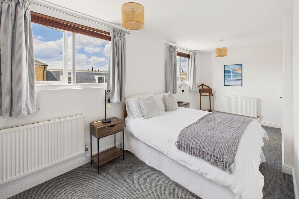 Host Stay The Coastal Retreat in Saltburn