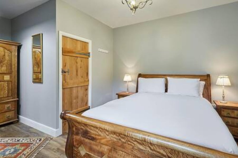 Host Stay Butterfly Cottage view 2