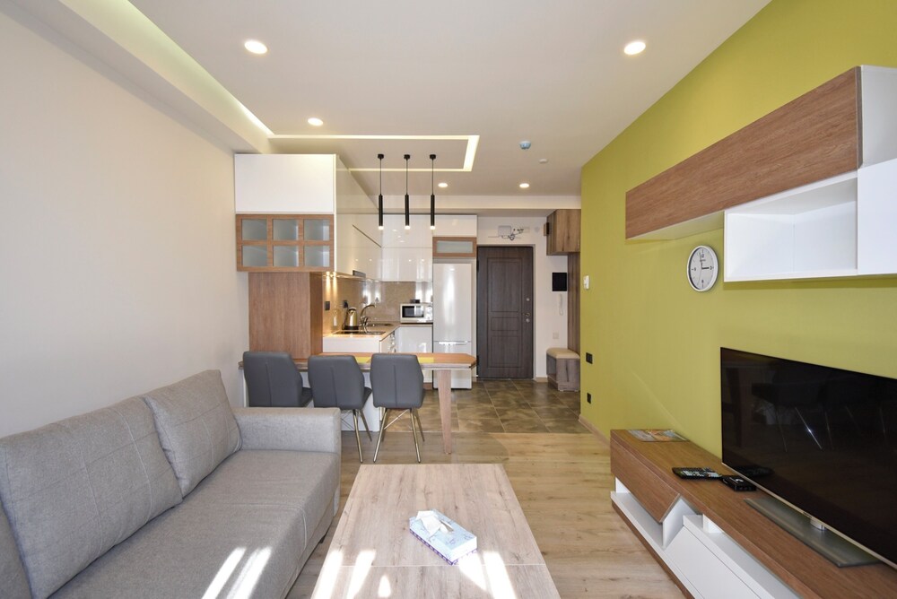 Aparthotel by Luxe Group KO16