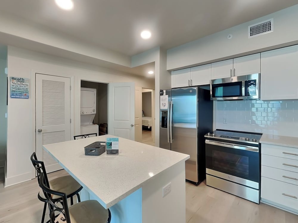 Sea Glass #313 by Southern Vacation Rentals