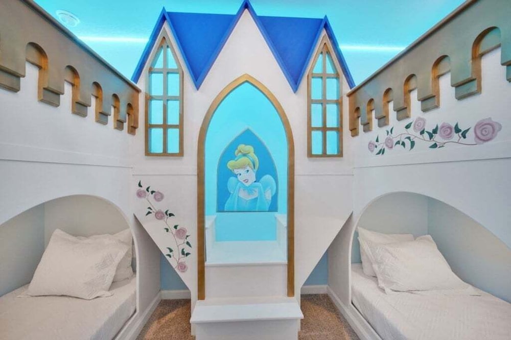 6 Bed 5 Bath Villa Pool&games Solara 2386salty 6 Bedroom Villa