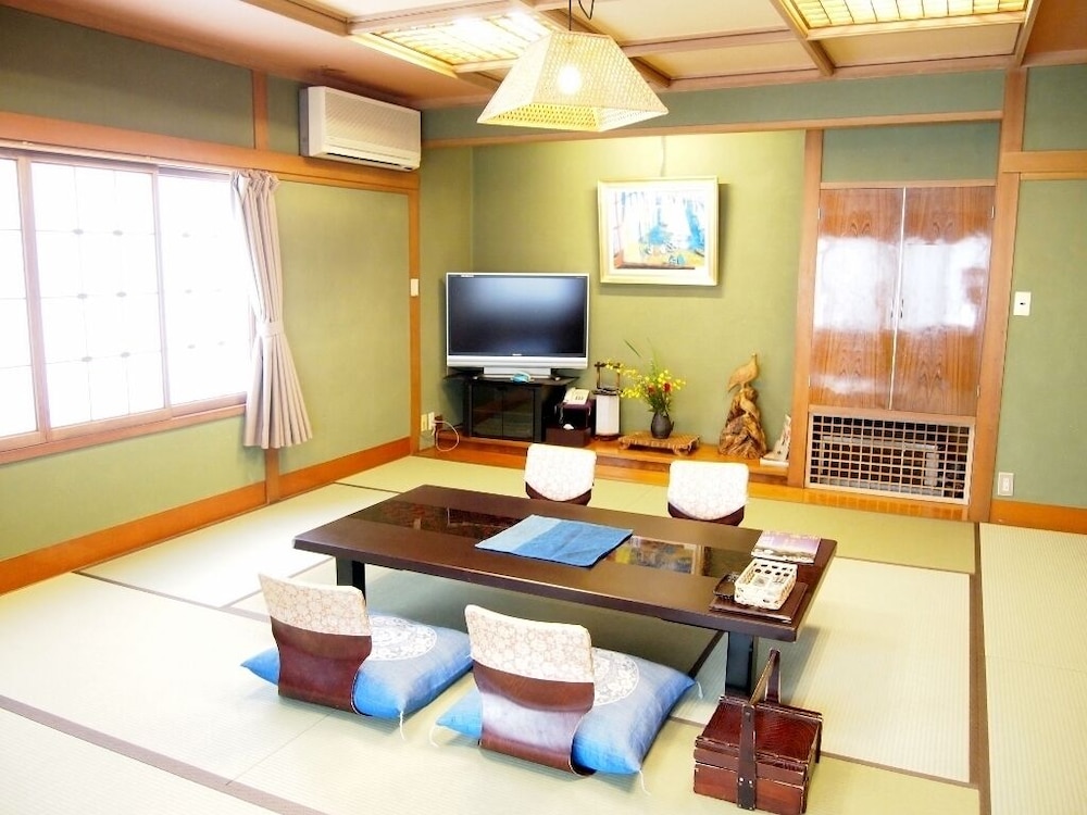Photo 12