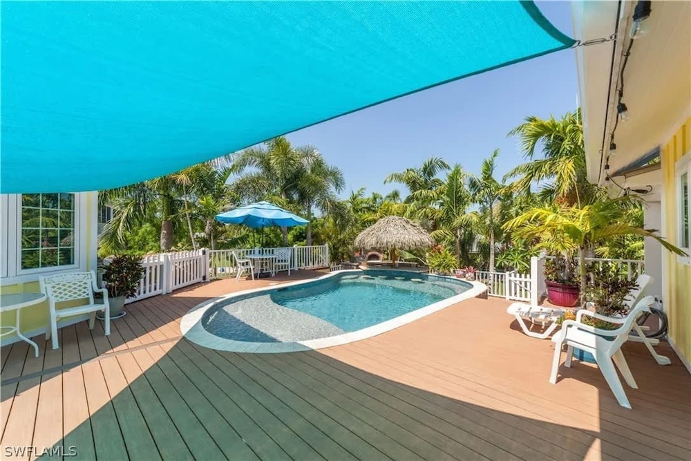 Brand New Coral Reef Suite Located in Paradise Island Estate