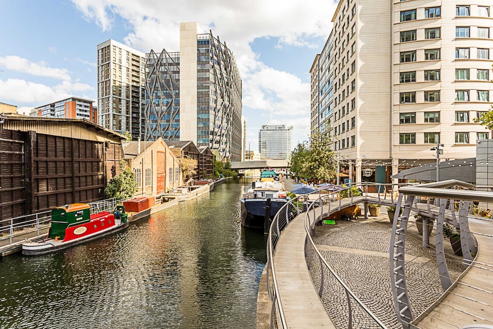 Convenient Urban Pad in Paddington