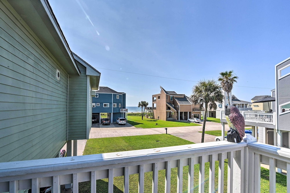 Ocean-view 'kahala Beach Bliss' Home in Galveston! view 4