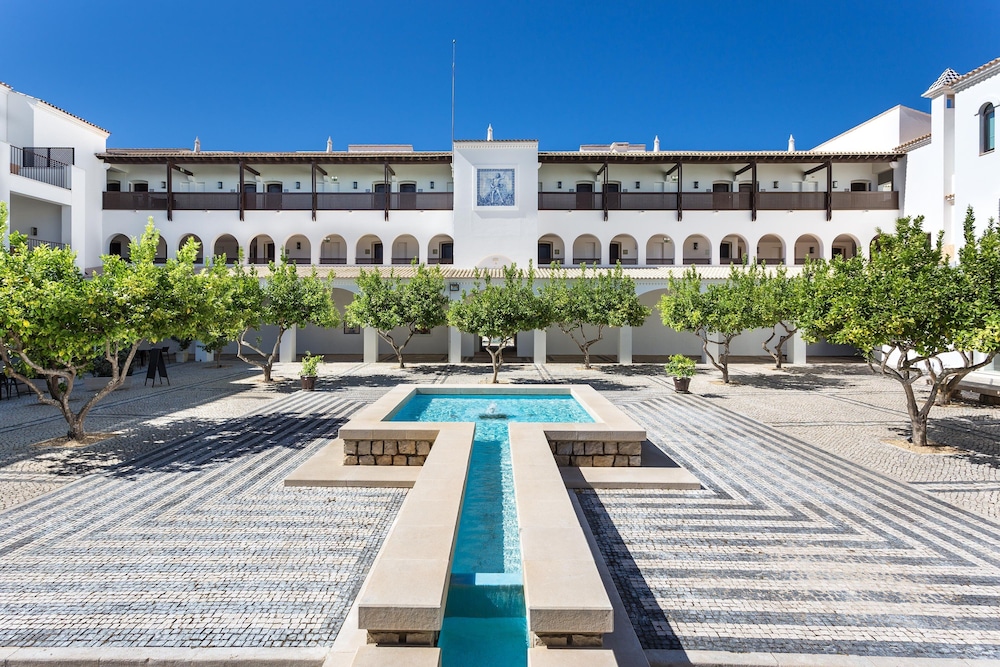Pine Cliffs Ocean Suites, a Luxury Collection Resort & Spa