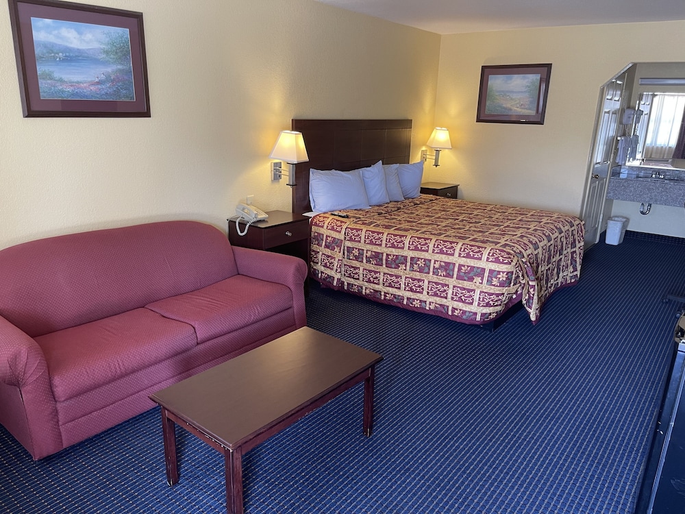 Gun Barrel Executive Inn