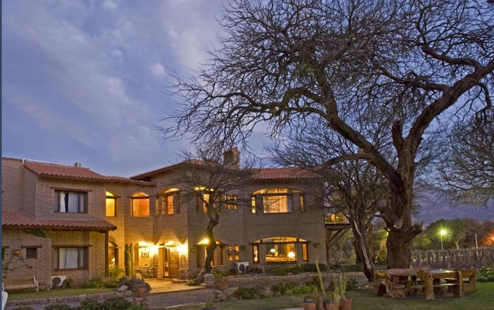 La Casa De La Bodega - Wine Boutique Hotel