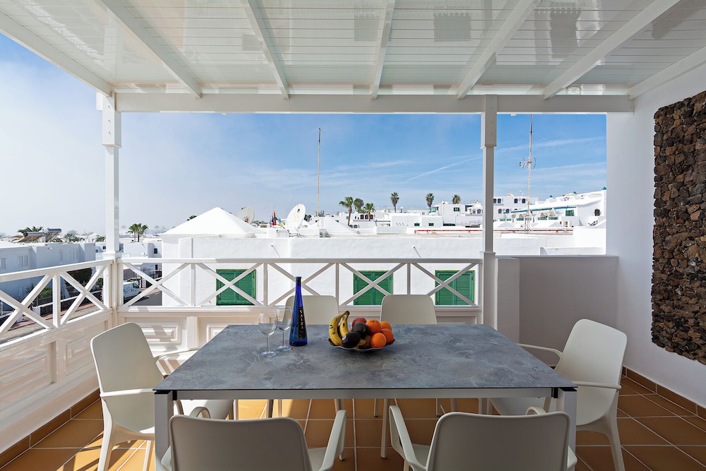 3 Bed Villa - Pool, Patio, Outdoor Dining Terrace