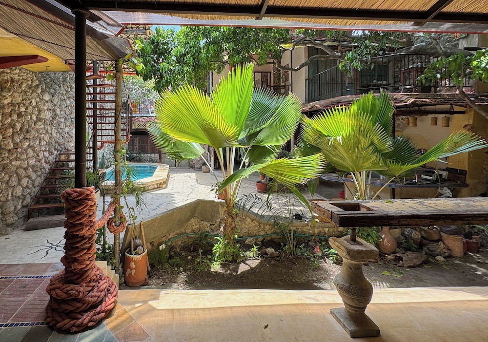 Casa del Tunel Hotel Lodge