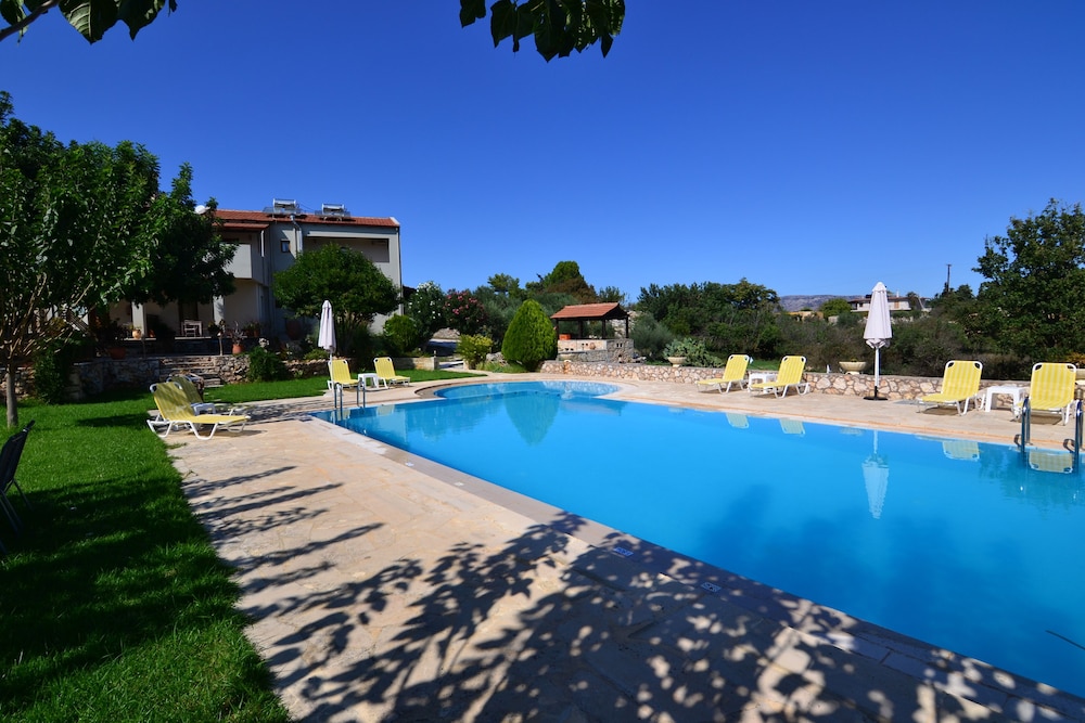 Elianthos Villa