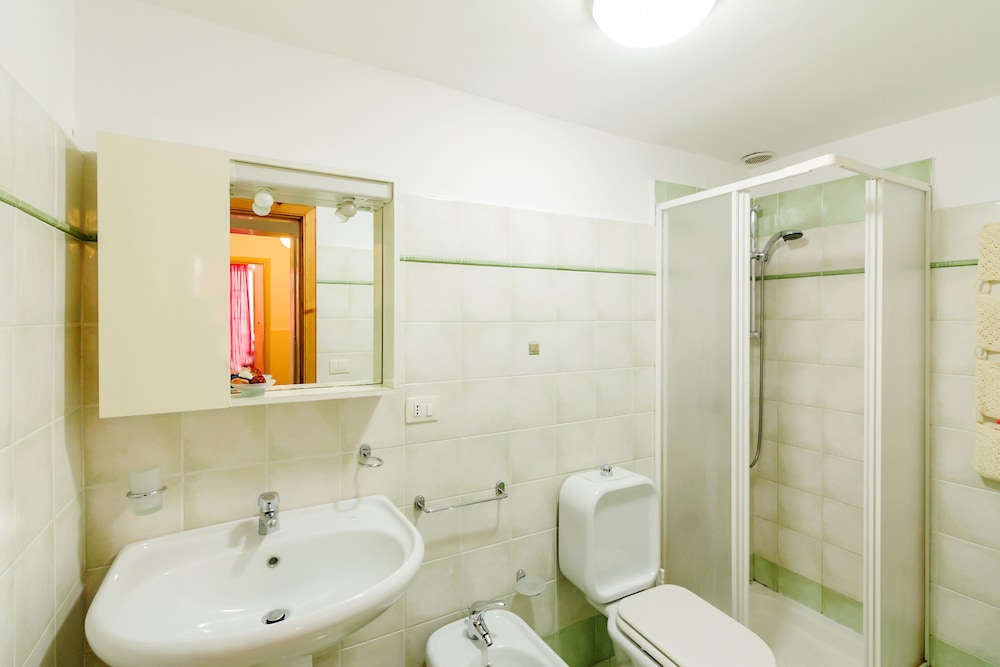 Letojanni en Letojanni — bathroom