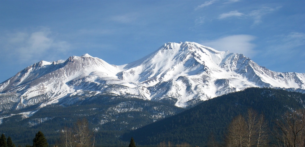 Dunsmuir Lodge