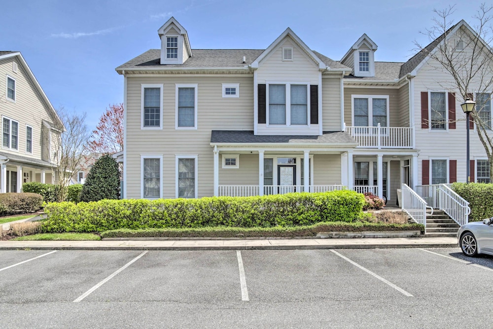 4 Mi to Bethany Beach: Sunny Escape w/ Porches! view 5
