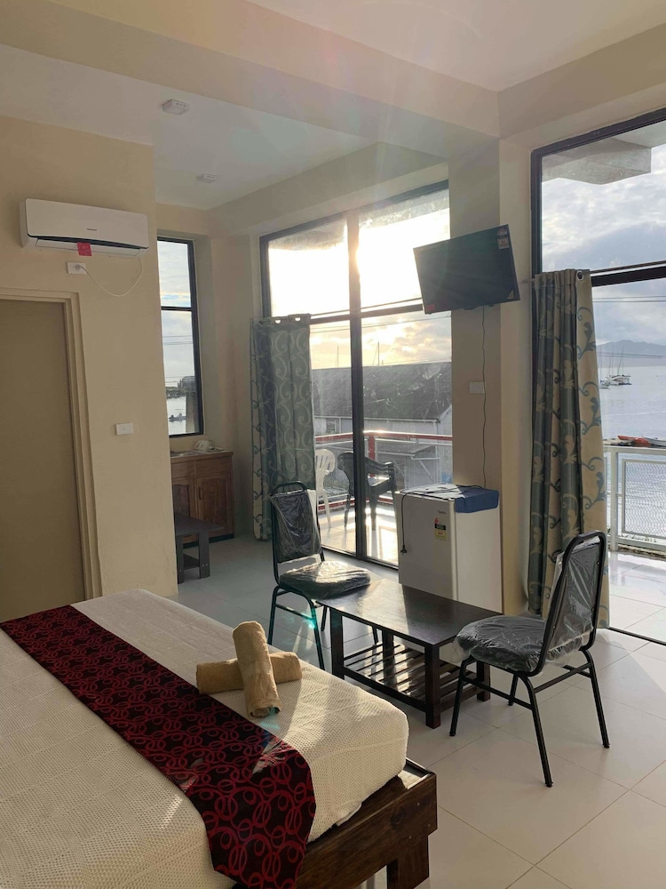 Bay View Barbers Lodge - view 16