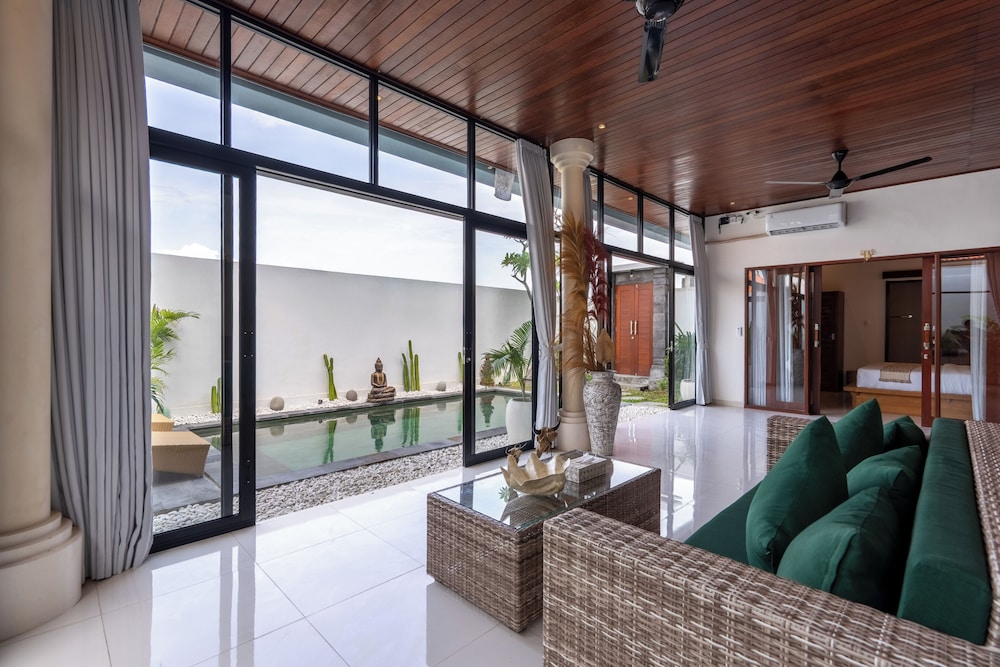 Arizona Villa by Betterplace
