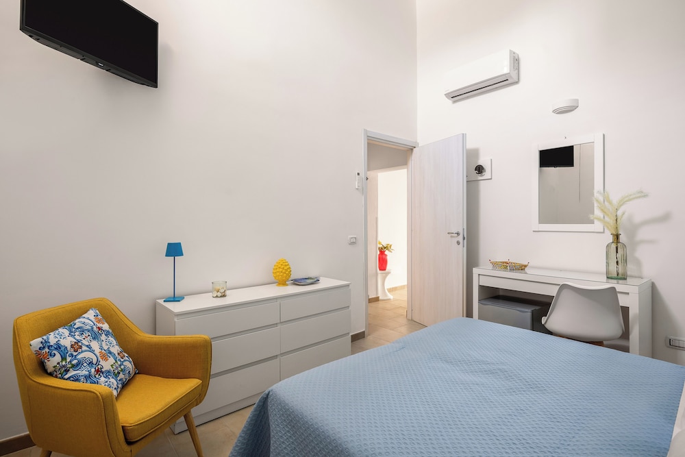 Madre Terra Airport Rooms and Suites photo 2