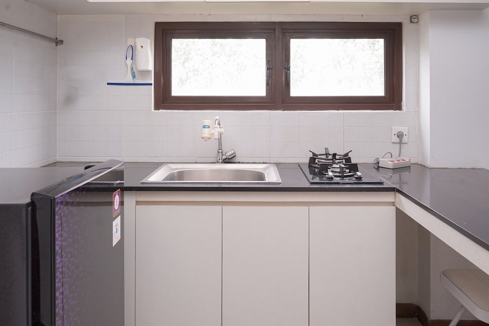 Comfy And Minimalist 2Br At Asatti Apartment