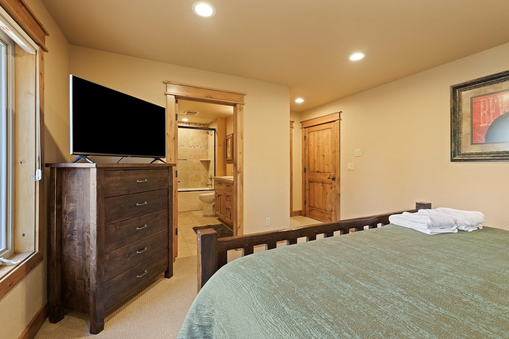 Wallowa 22 4 Bedroom Home