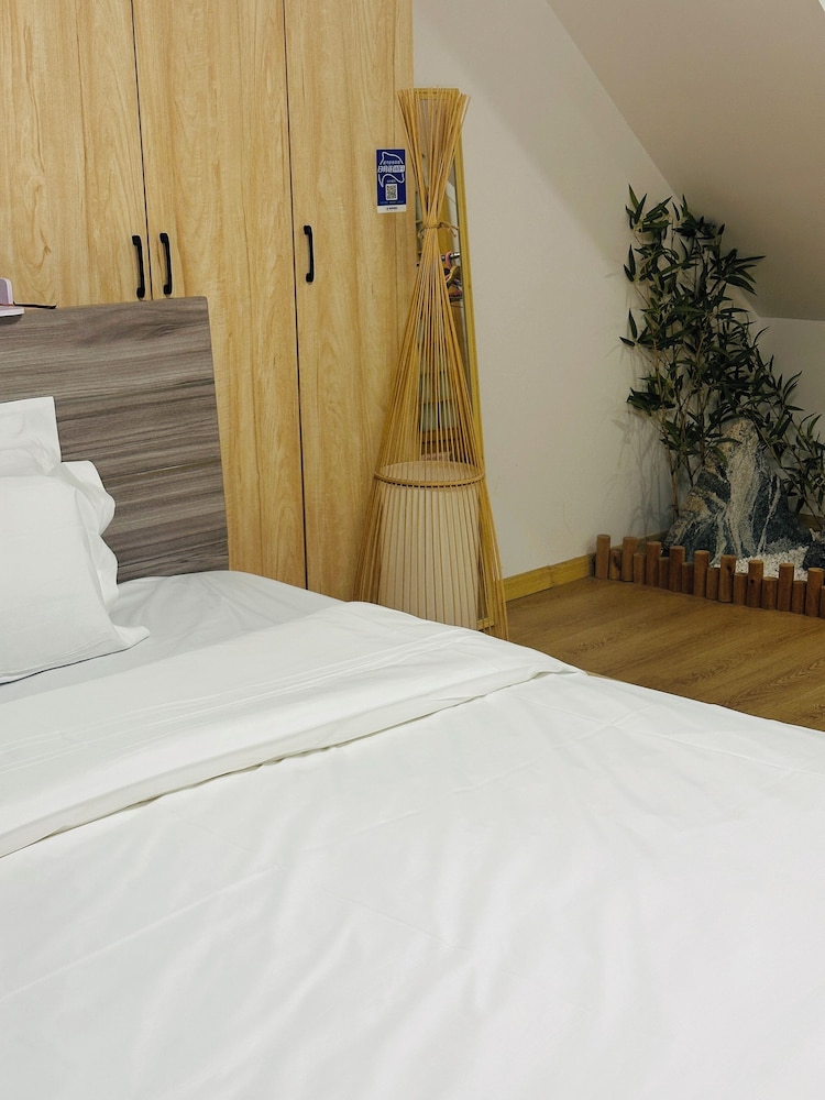 Chongqing Justom Serviced Apartment 4