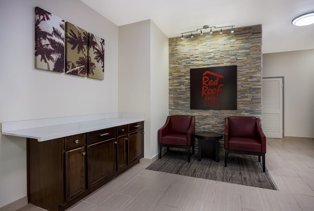 Thomasville Vacations - Red Roof Inn  Suites Thomasville - Property Image 19