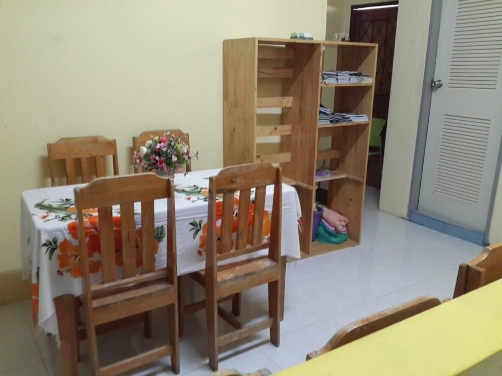 Seventeen Hostel