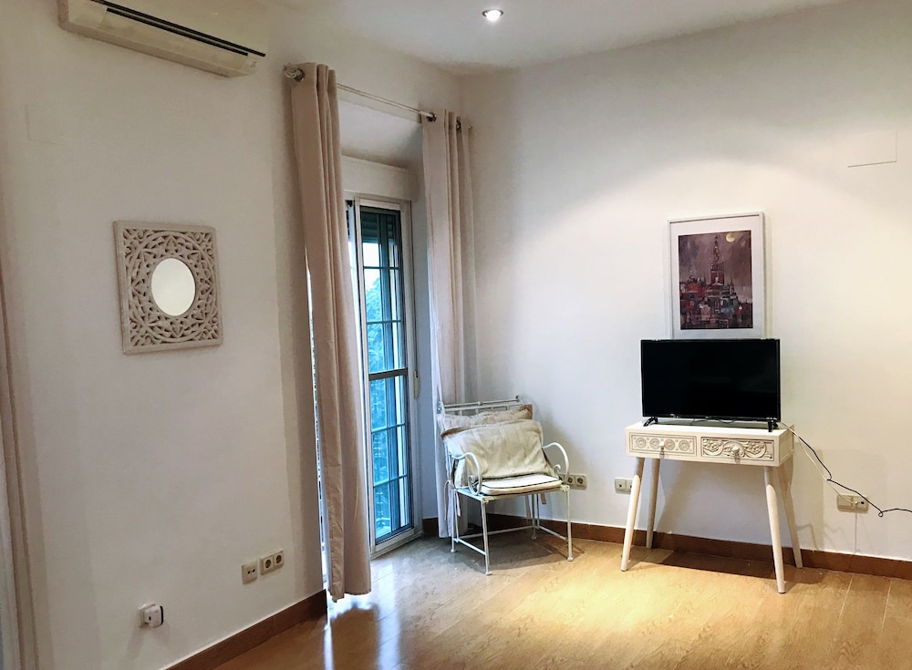 Triana Luxury Home