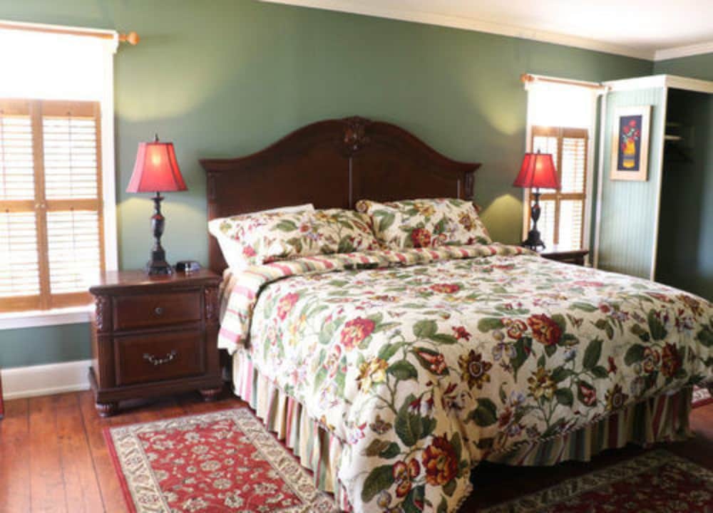 Jonathan Pitney House view 4