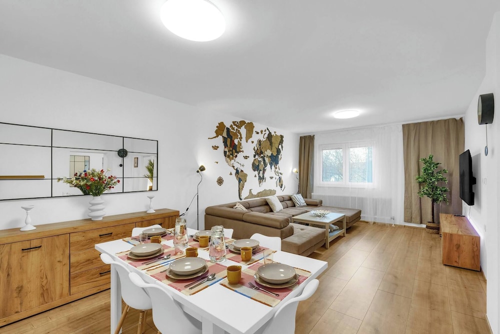 Spacious Renovated House in Wolfsthal, Austria - Perfect for Families and Groups